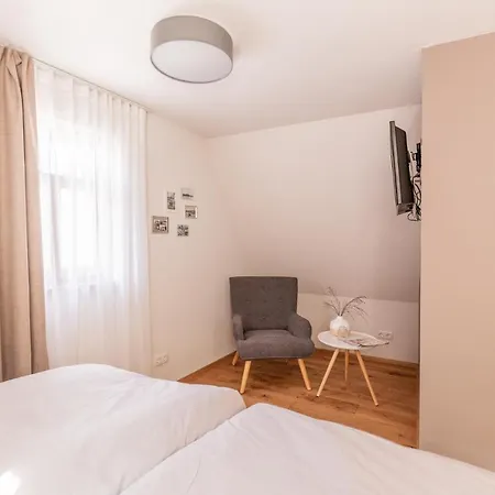 Maindrei - Schlafen Am Fluss